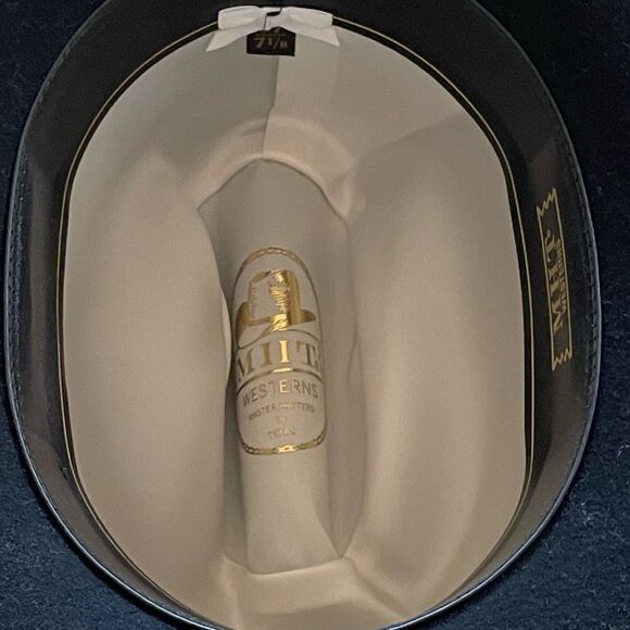 Black cowboy hat - Picture 12 of 12